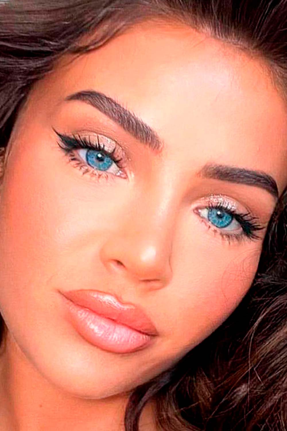 Natural Makeup For Girls With Blue Eyes