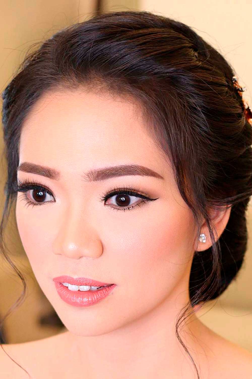 Natural Makeup Ideas For Brunettes