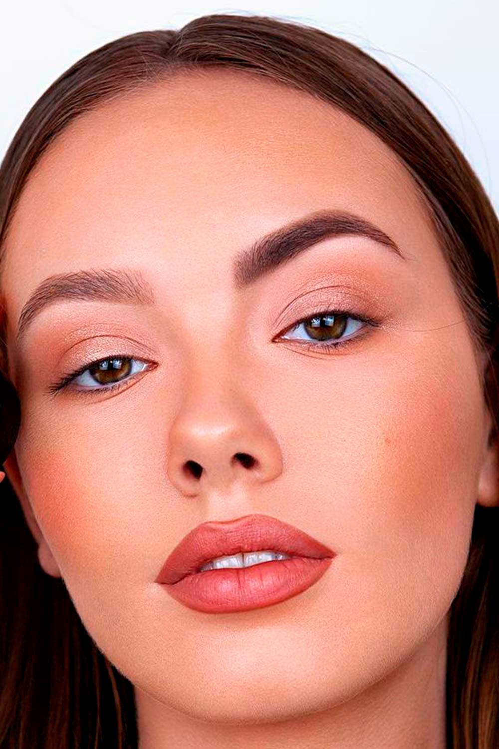 Natural Looks With Matte Lipstick