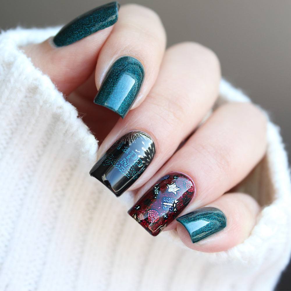 Sparkly Glitter Nail Art Design