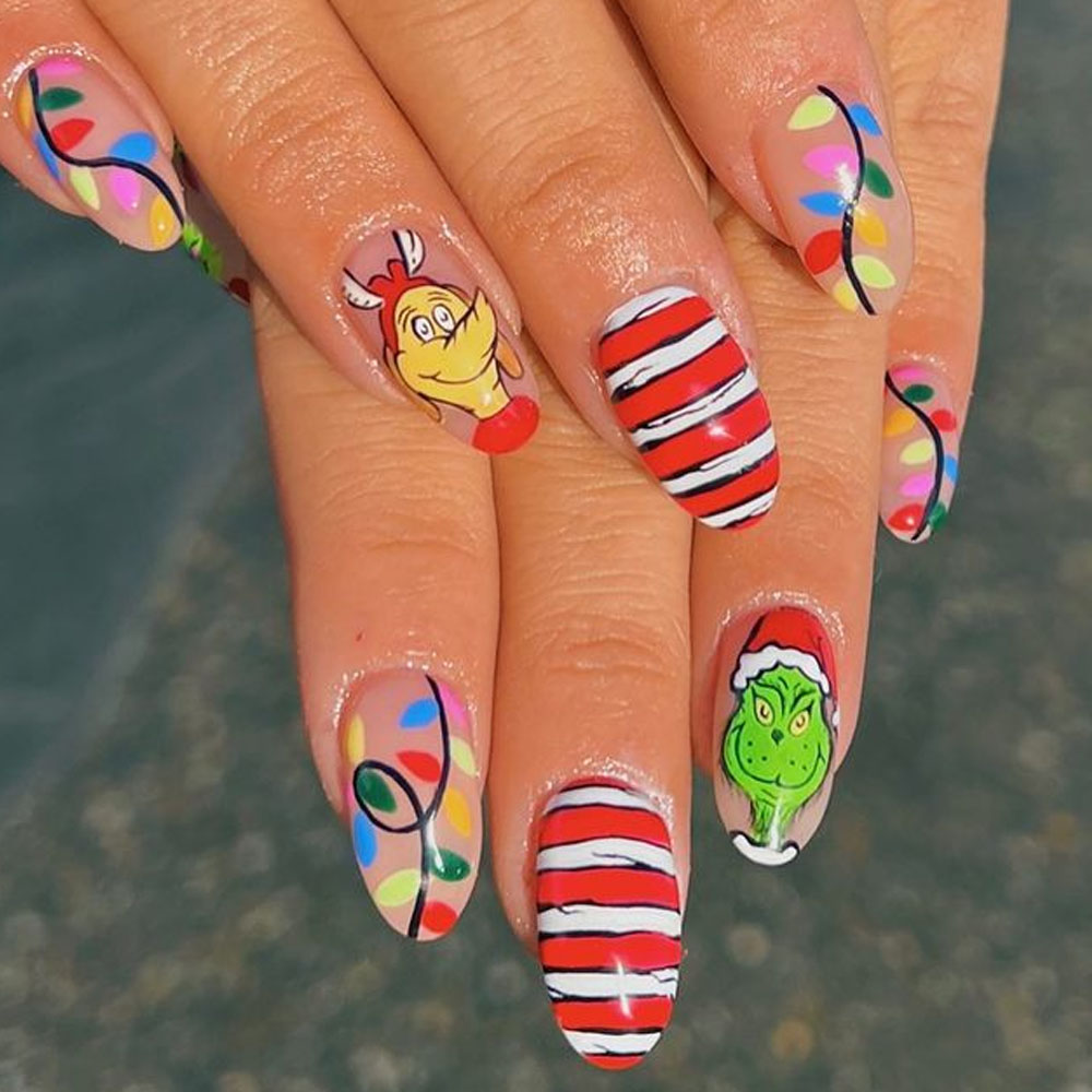 Grinch Christmas Nails Design