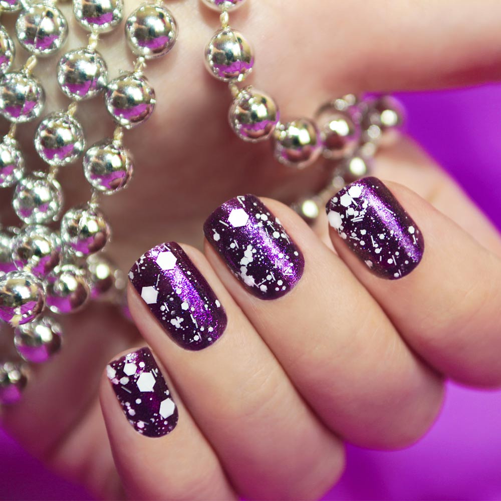 Sparkly Glitter Nail Art Design