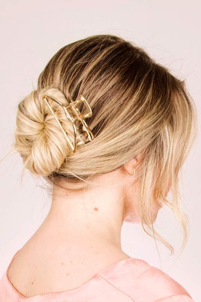 Claw Clip #easyhairstyles #hairaccessories