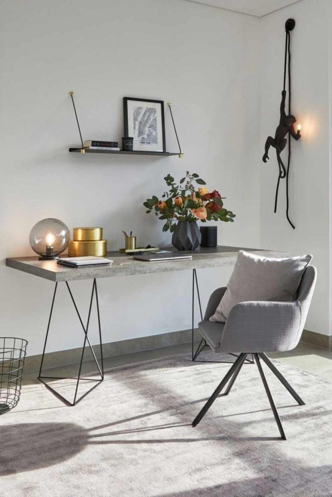 Home Office Space In Monochromatic Color #marbletop