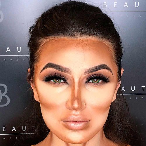How Do You Apply Basic Makeup?