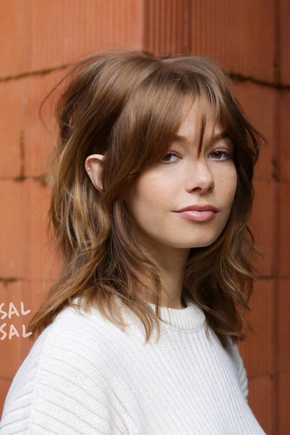 Layered Medium Thin Hair Hairstyles with Bottleneck Bangs