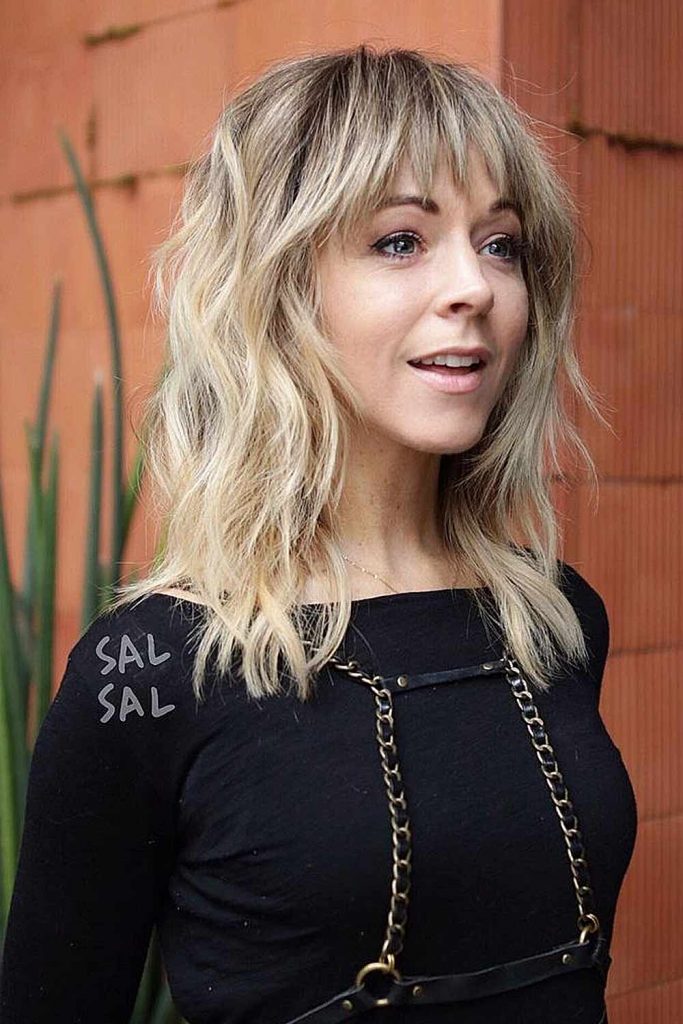 Choppy Medium Haircut with Layers