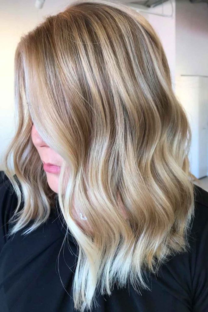 Medium Layered Haircuts with Highlights