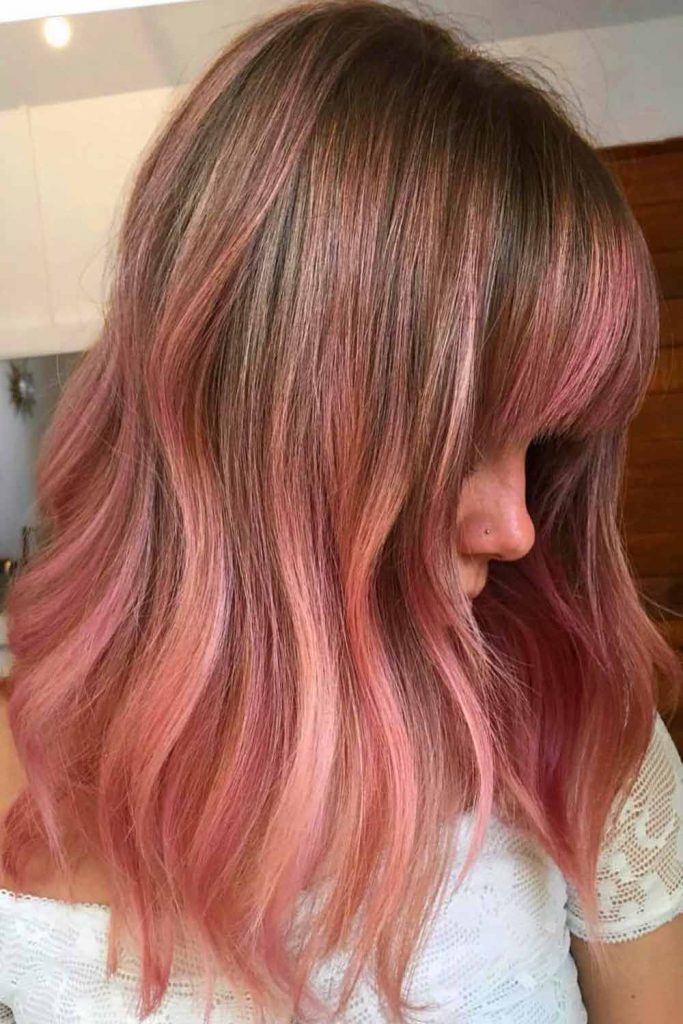 Medium Layered Haircuts with Highlights