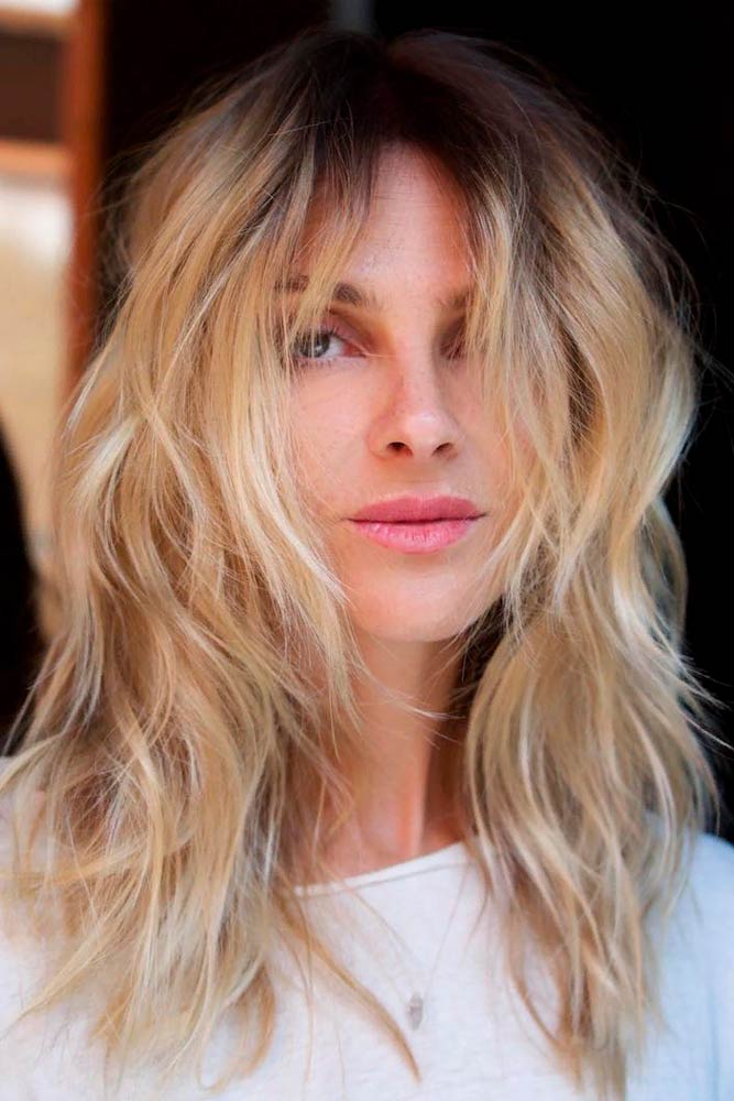 Chic Layered Blonde Hairstyles #blondehair #layeredhairstyles