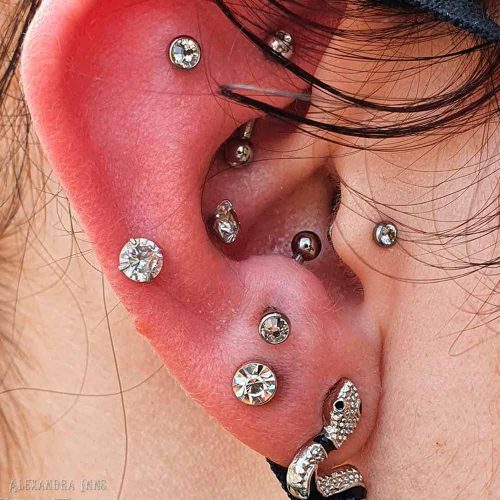 Anti-Tragus Piercing