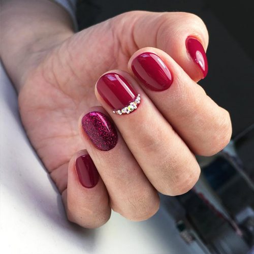 Red Nail Colors for Trendy Look Picture 1