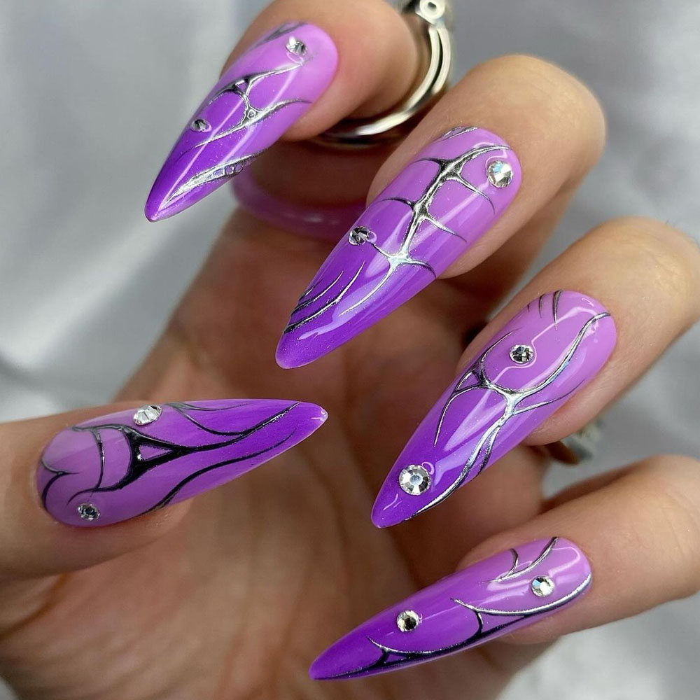 Stiletto Nails