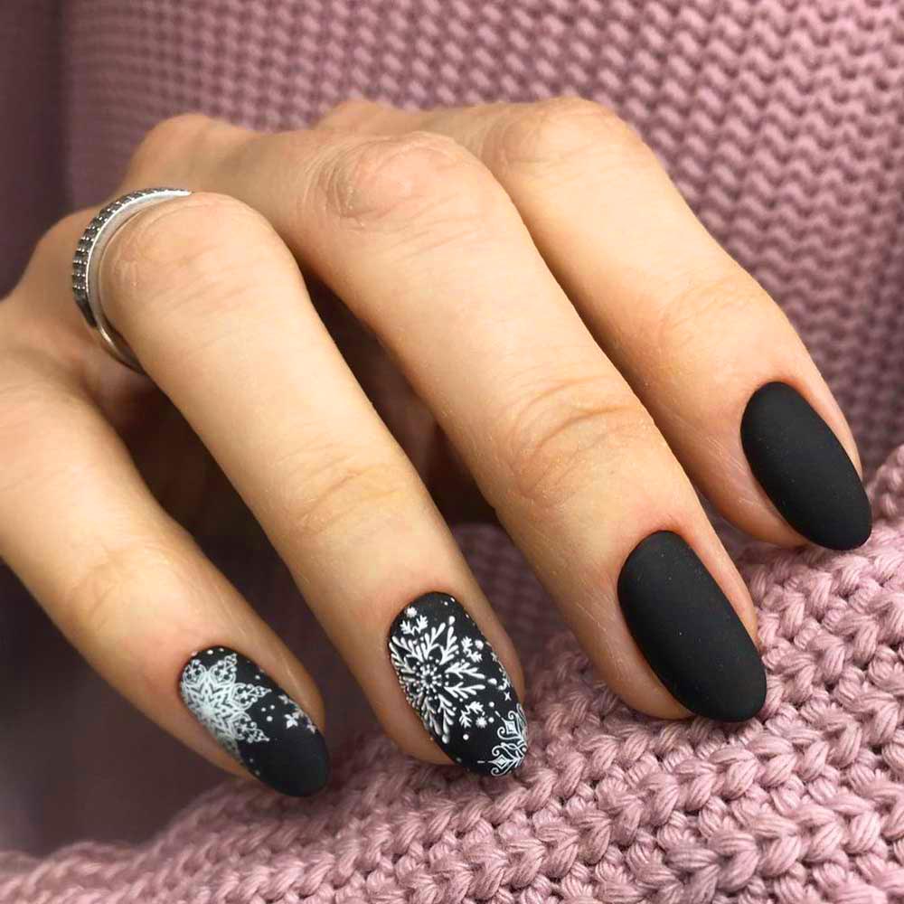 Matte Nails In Dark Shades