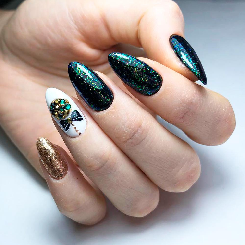 Winter Glitter Nails Ideas