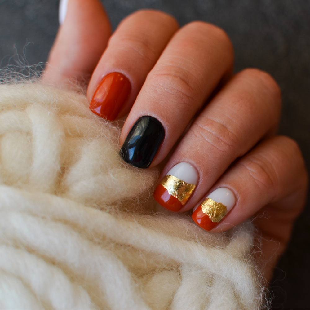 Christmas Nails with Gold Foil