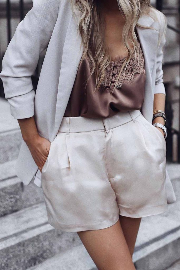 Simple Shorts Casual Outfits