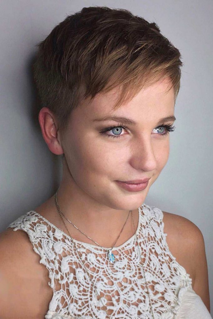 Side-Bang Pixie for Oval Face 