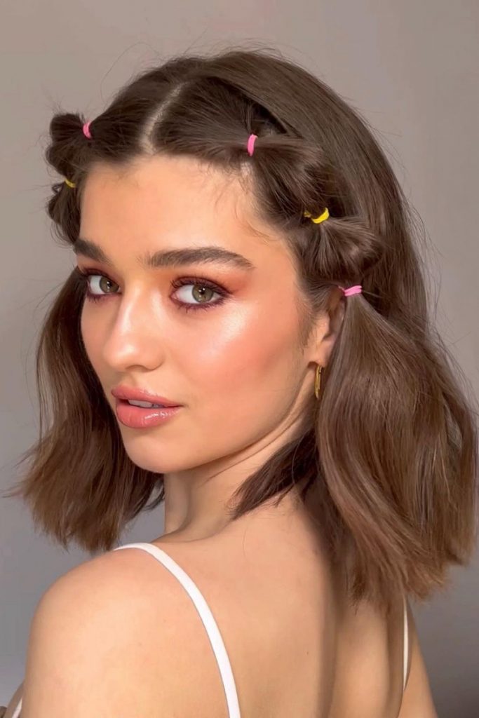 Shoulder Hair with Face-Framing Bubble Ponytails