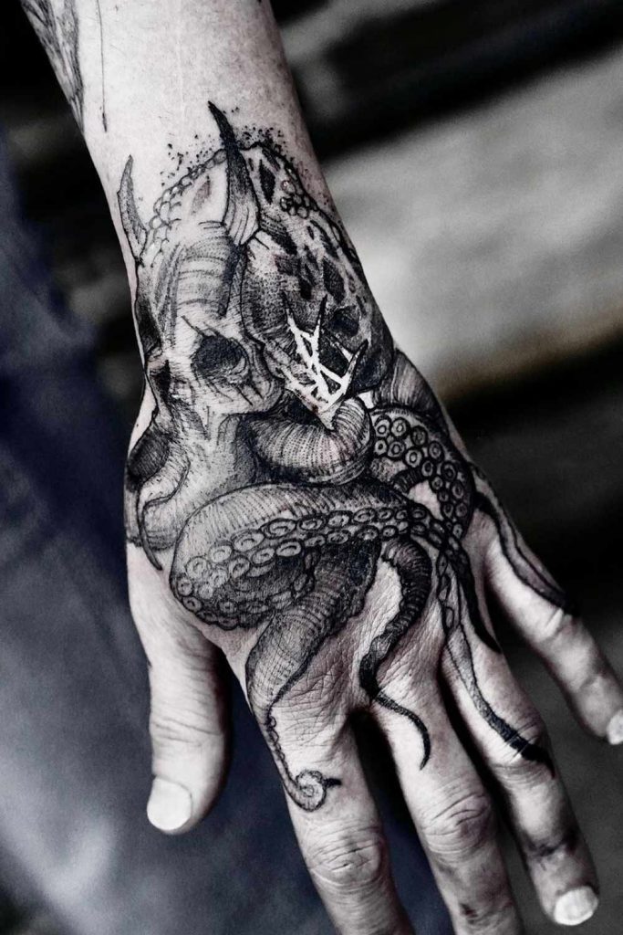 Little Kraken on Hand