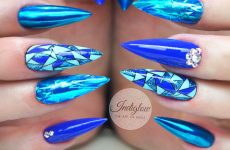 Embrace the Magnetic Power of Blue Nails on Your Way to Perfect Self-Expression