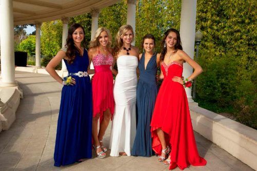 Graduation Dresses And Some Tips How To Choose The Best Dress