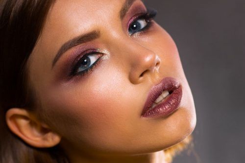 The Full Guide To Highlighter Use With Reviews Of Best Picks