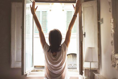 How to Get Up Early and Start Your Day Right