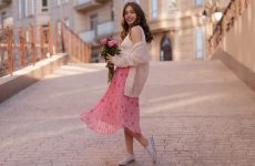 Majestic Long Skirts Ideas to Highlight Your Femininity