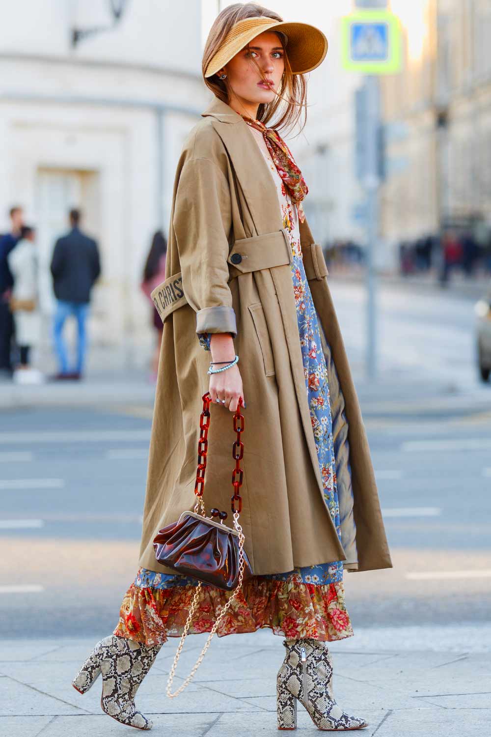 Classy Beige Trench Coats For Your Unique Look