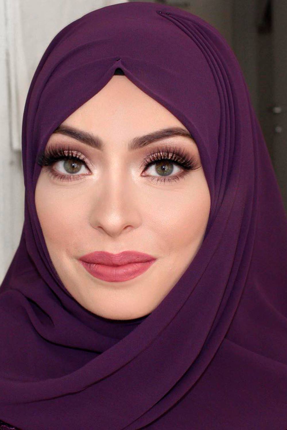 Popular Purple Lipstick Shades For Any Occasion
