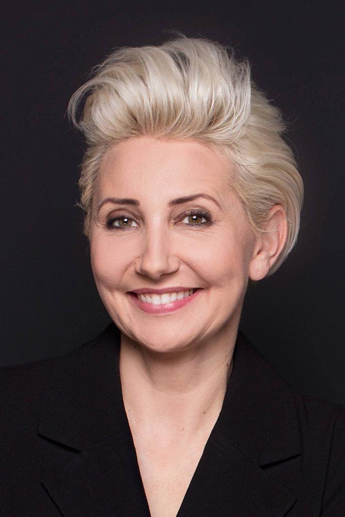 Pixie Haircuts For Women Over 50 That Take Years Off