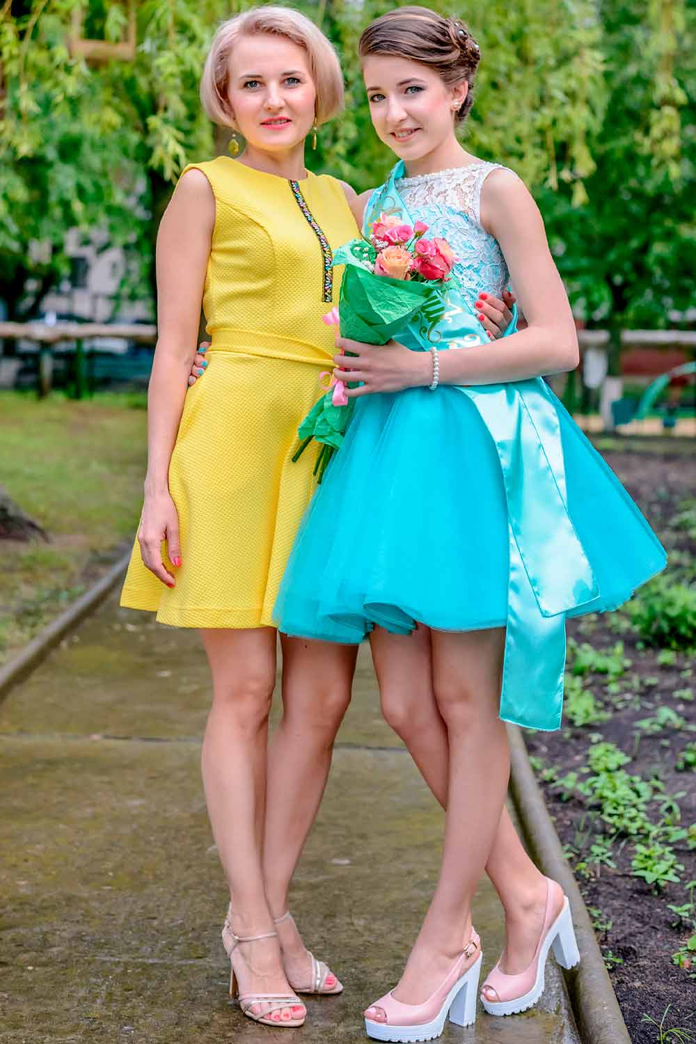 Blue & Yellow Wedding Colors
