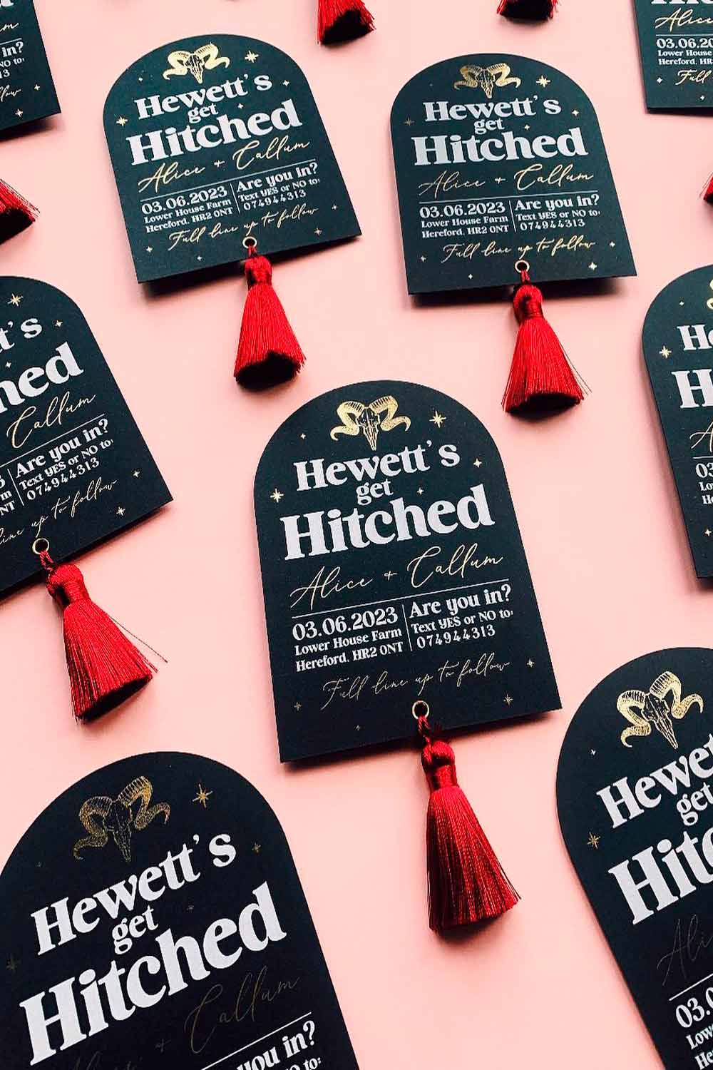 What Should Your Wedding Invitations Say?