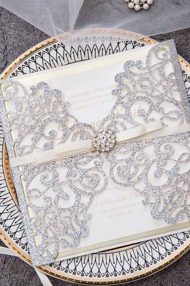 When Should You Get Wedding Invitations? #weddingplanning