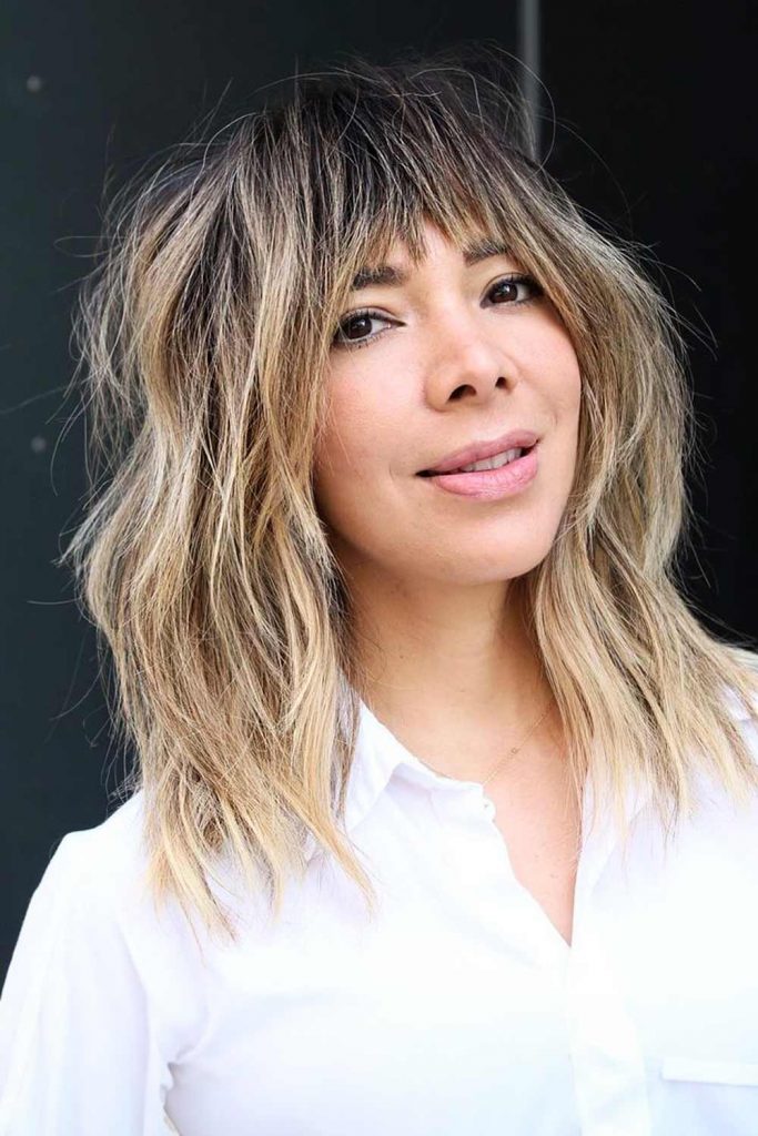 Wolf Haircut with Bottleneck Bangs #wolfcuthairstyles #wolfcuthair #wolfcut